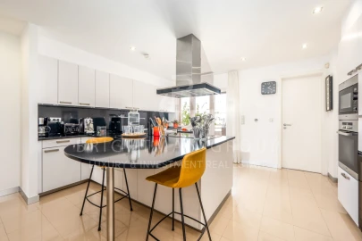 Apartamento T4 para Venda em Avenidas Novas