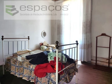 Moradia T5 para Venda em Póvoa de Rio de Moinhos e Cafede