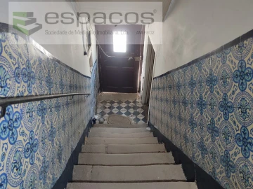 Moradia T5 para Venda em Póvoa de Rio de Moinhos e Cafede