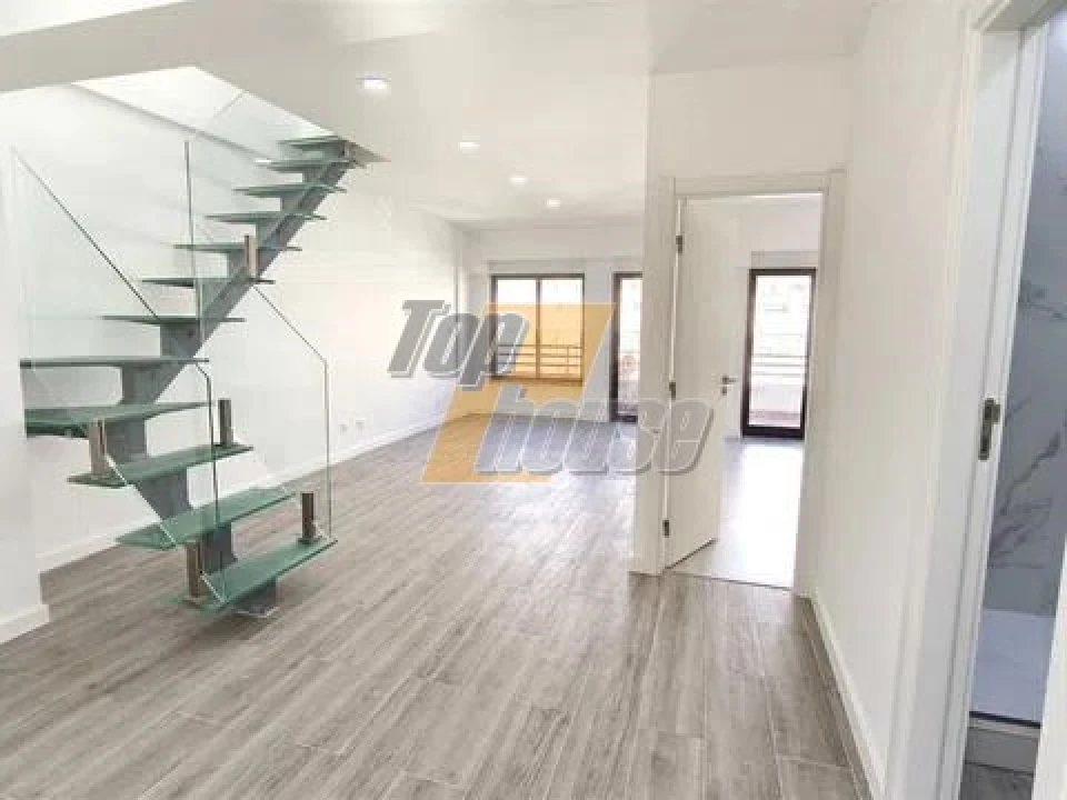 Apartamento para Venda em Costa da Caparica Foto 6
