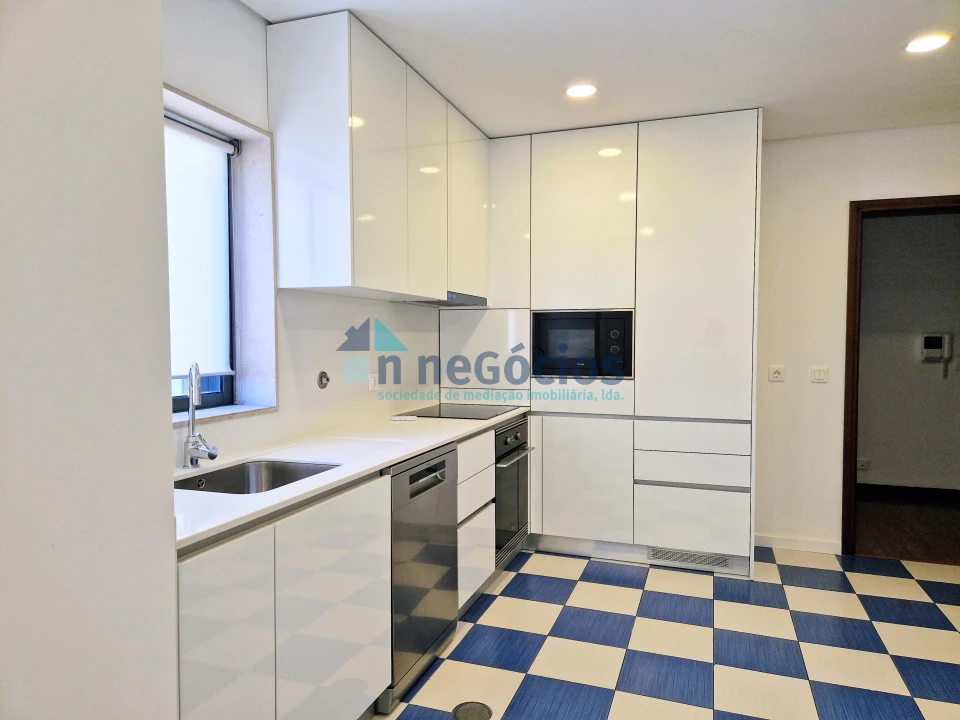 Apartamento T2 para Venda em O. Azeméis, Riba-Ul, Ul, Macinhata Seixa, Madail Foto 1
