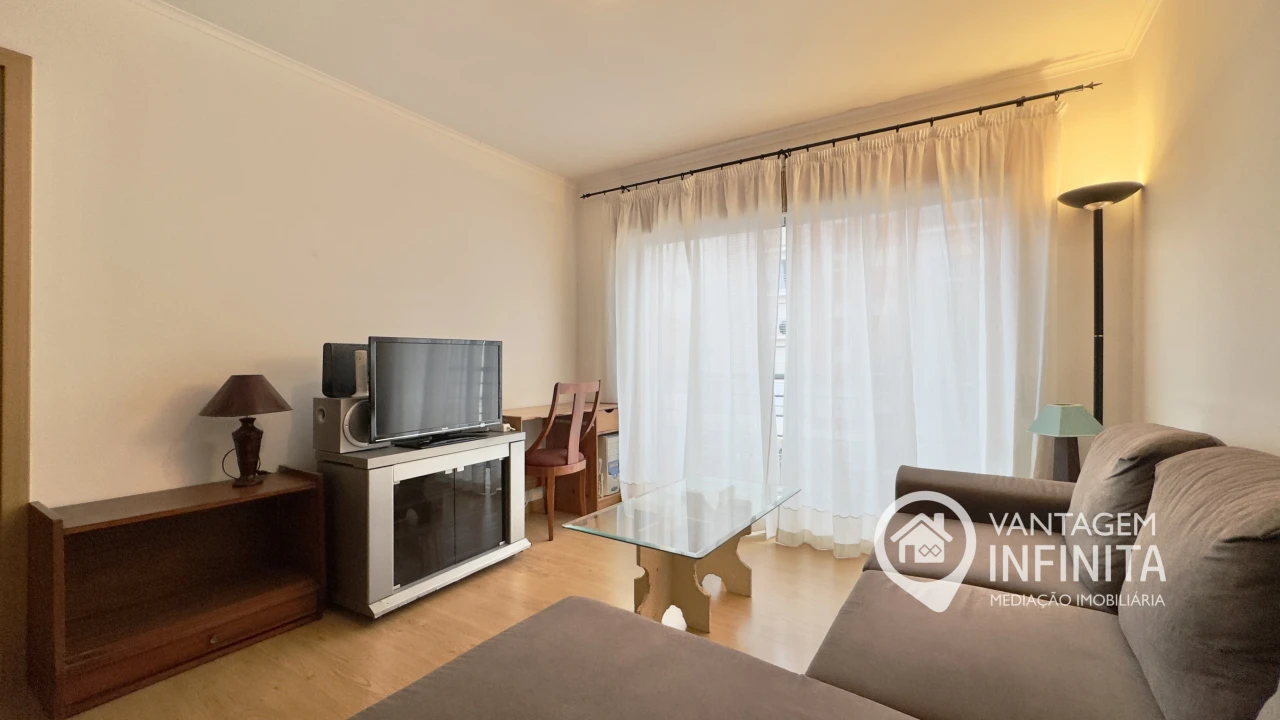 Apartamento T3 para Venda em Santa Clara Foto 3