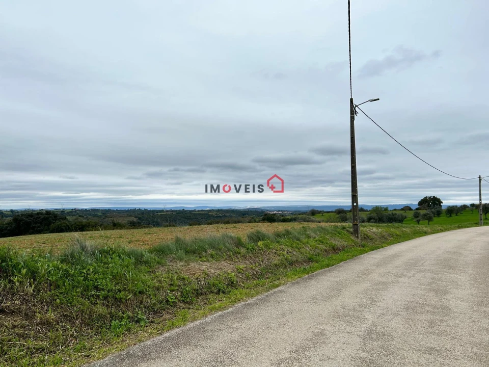 Terreno para Venda em Achete, Azoia de Baixo e Póvoa de Santarém Foto 5