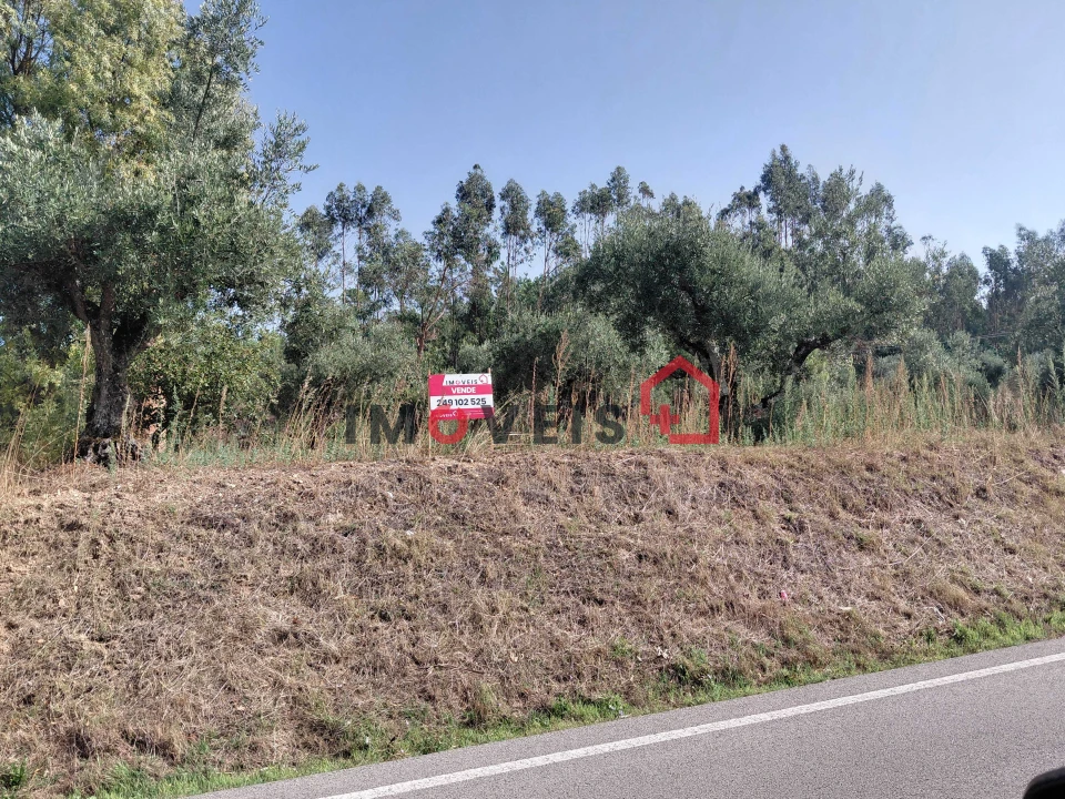 Terreno para Venda em Atouguia Foto 1