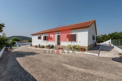Moradia T3 para Venda em Malveira e São Miguel de Alcainça