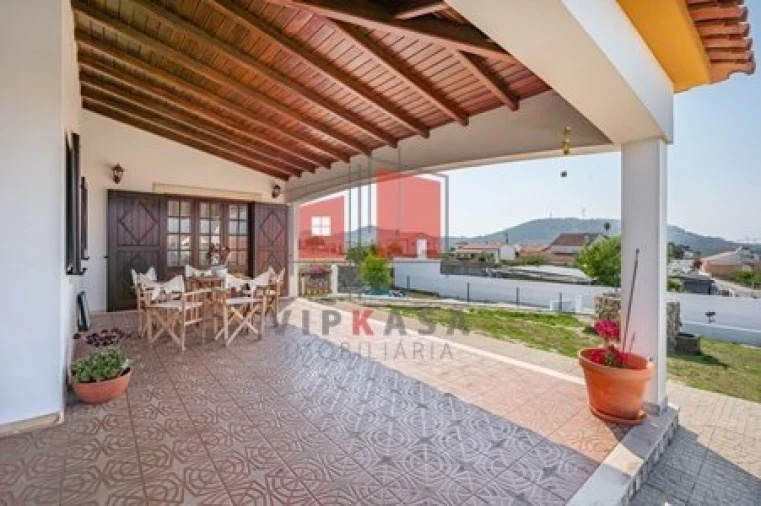 Moradia T3 para Venda em Malveira e São Miguel de Alcainça Foto 3