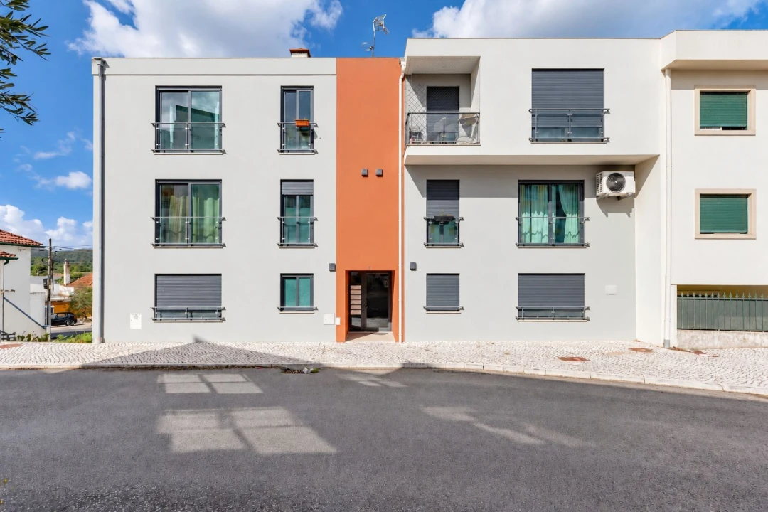 Apartamento T3 para Venda em Milharado Foto 1