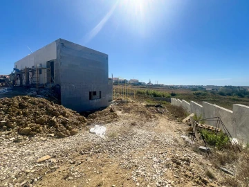Moradia T5 para Venda em São João das Lampas e Terrugem