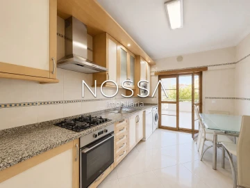 Apartamento T3 para Venda em São Domingos de Rana