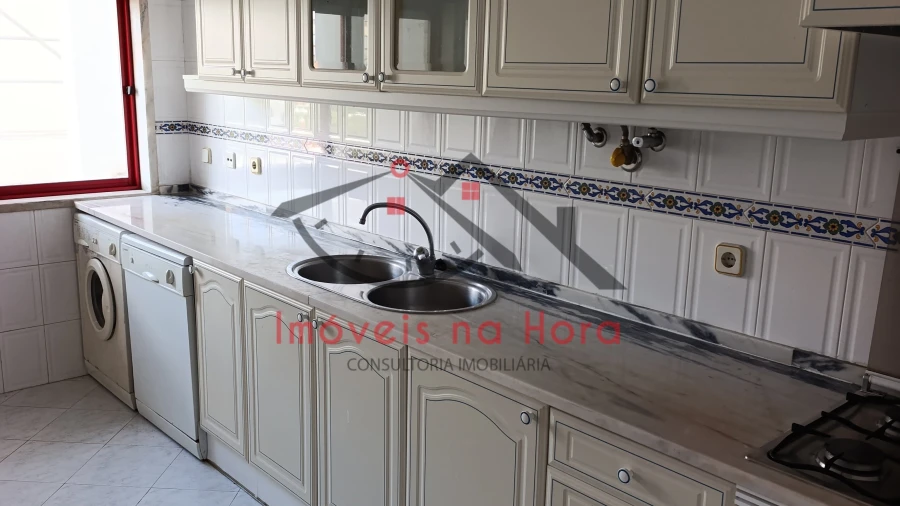 Apartamento T2 para Venda em Algueirão-Mem Martins