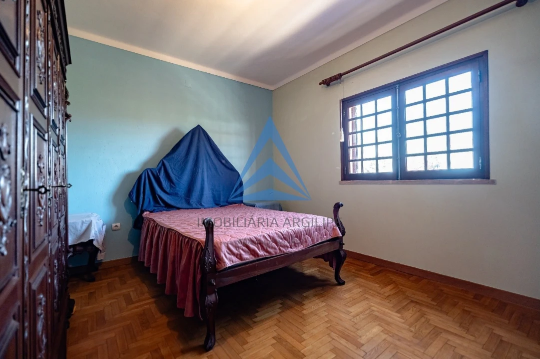 Moradia T5 para Venda em Santiago e São Simão de Litém e Albergaria dos Doze Foto 3