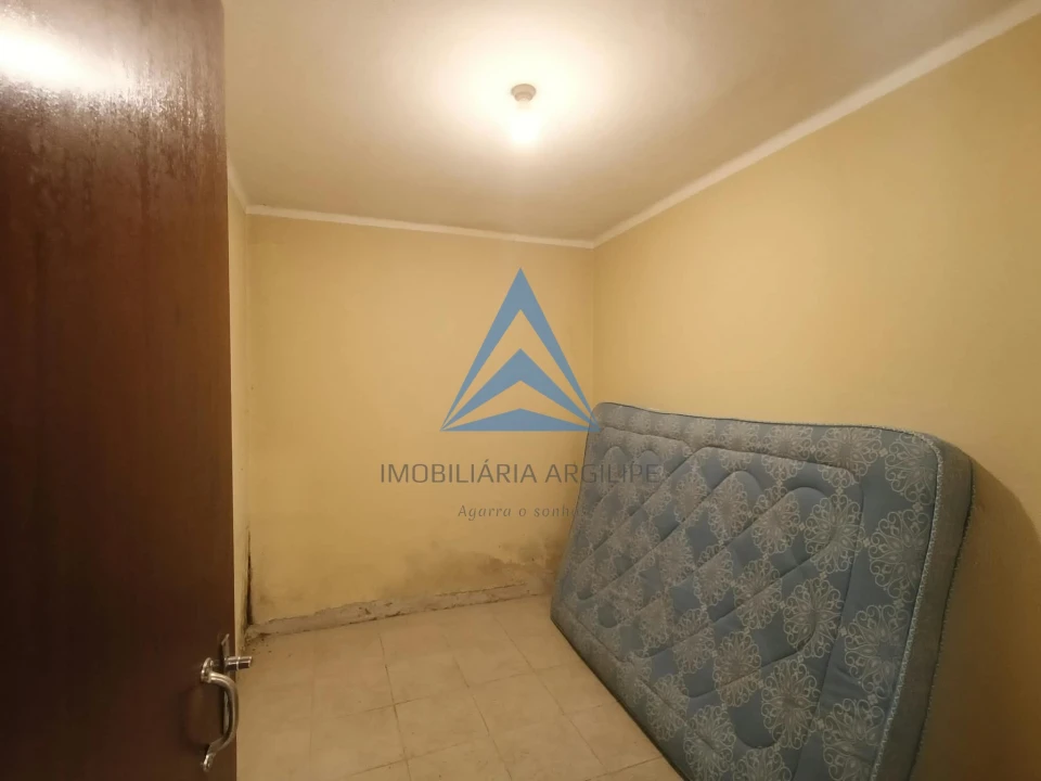 Moradia T2 para Venda em Vila Cã Foto 8