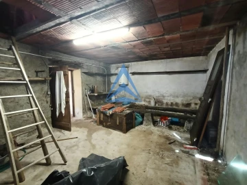 Moradia T2 para Venda em Vila Cã