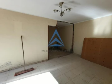 Moradia T2 para Venda em Vila Cã