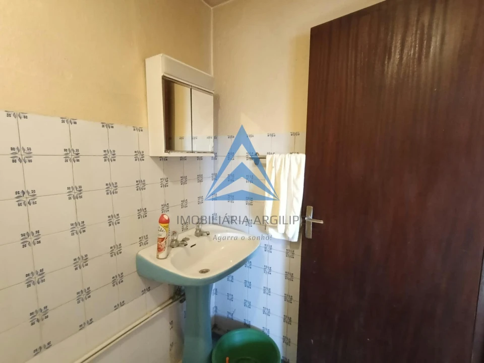 Moradia T2 para Venda em Vila Cã Foto 17