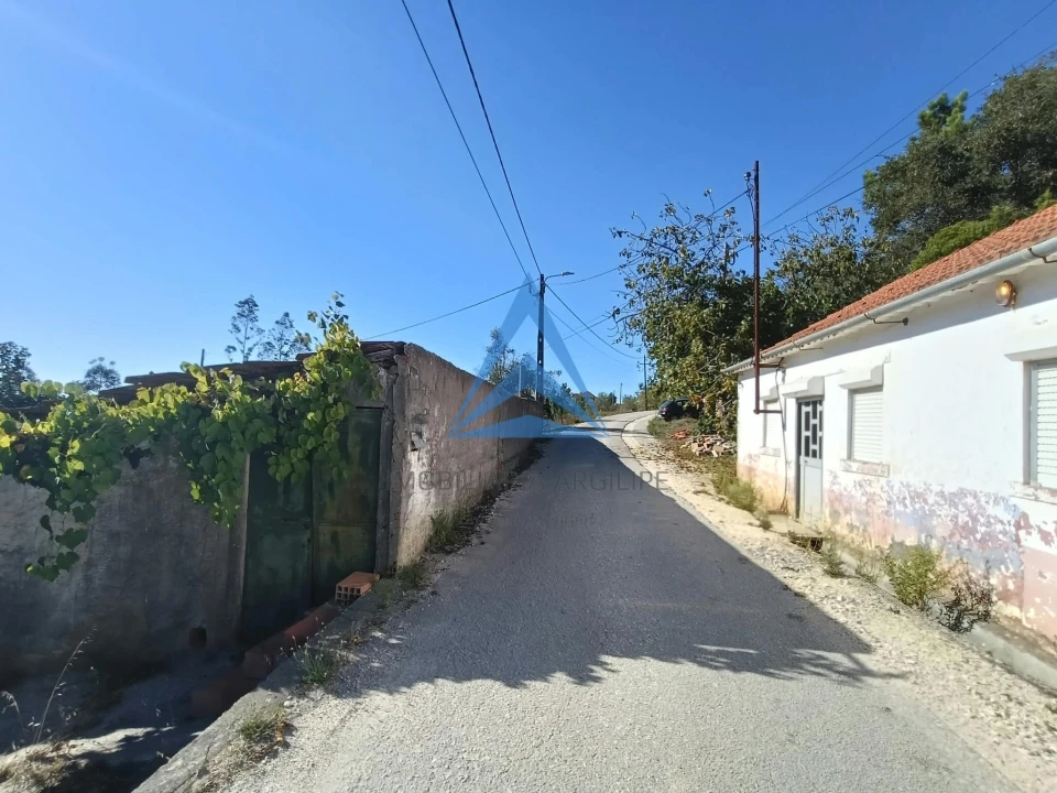 Moradia T2 para Venda em Vila Cã Foto 2