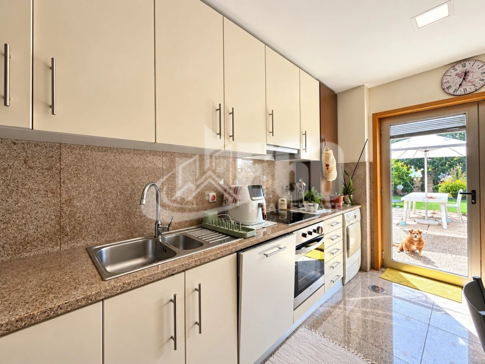 Apartamento T2 para Venda em Anta e Guetim Foto 18