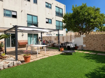Apartamento T2 para Venda em Anta e Guetim