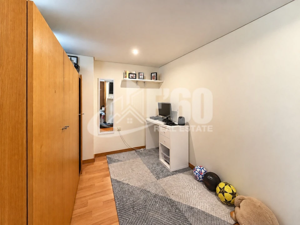Apartamento T2 para Venda em Anta e Guetim Foto 19