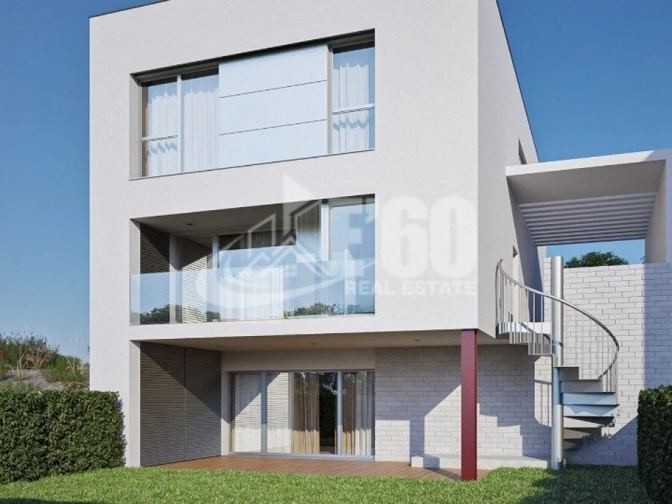 Moradia T3 para Venda em Madalena Foto 12