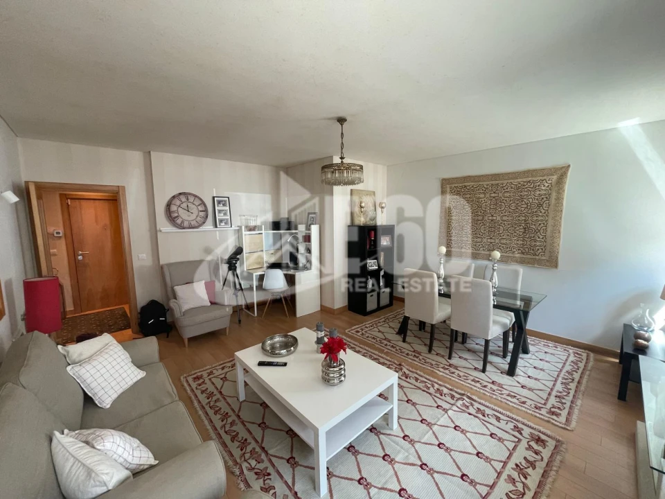 Apartamento T2 para Venda em Glória e Vera Cruz Foto 3