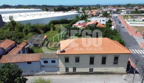 Moradia T9 para Venda em Avanca