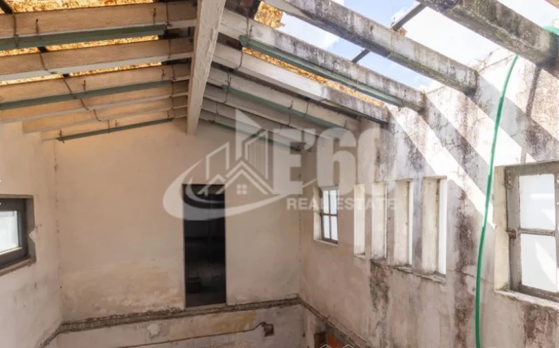 Moradia T9 para Venda em Avanca Foto 15