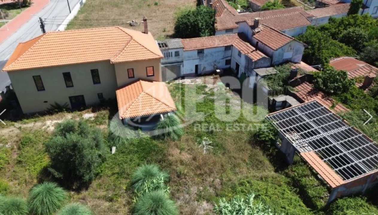 Moradia T9 para Venda em Avanca Foto 4