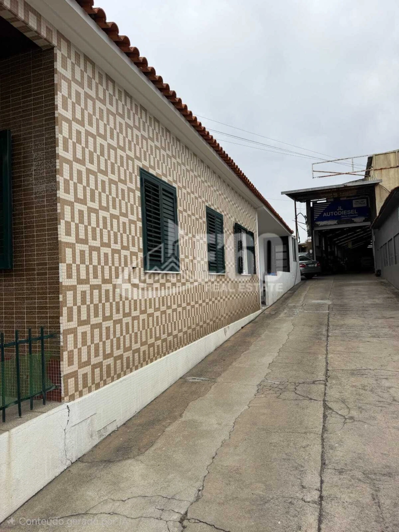 Moradia T4 para Venda em São Paio de Oleiros Foto 3