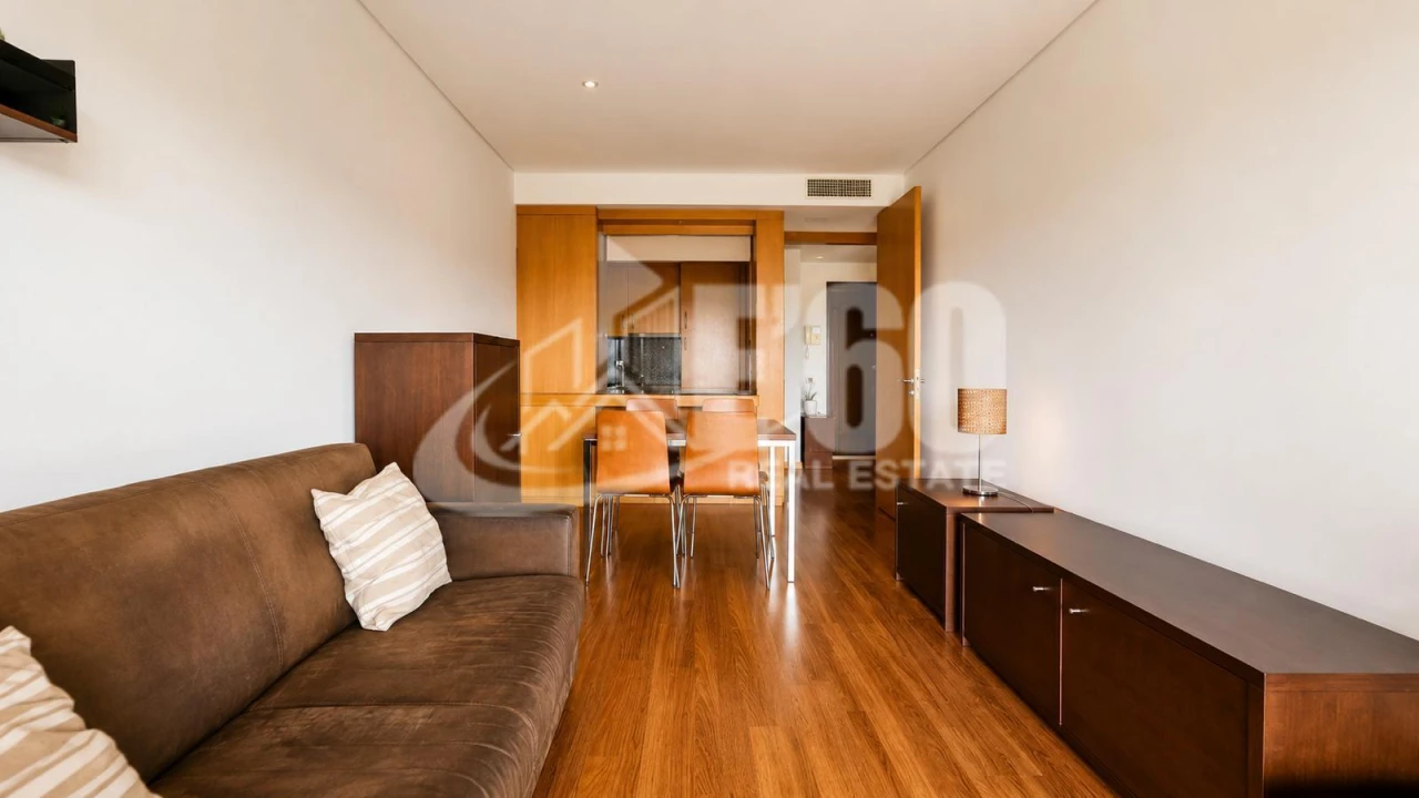 Apartamento T1 para Venda em São Mamede de Infesta e Senhora da Hora Foto 2