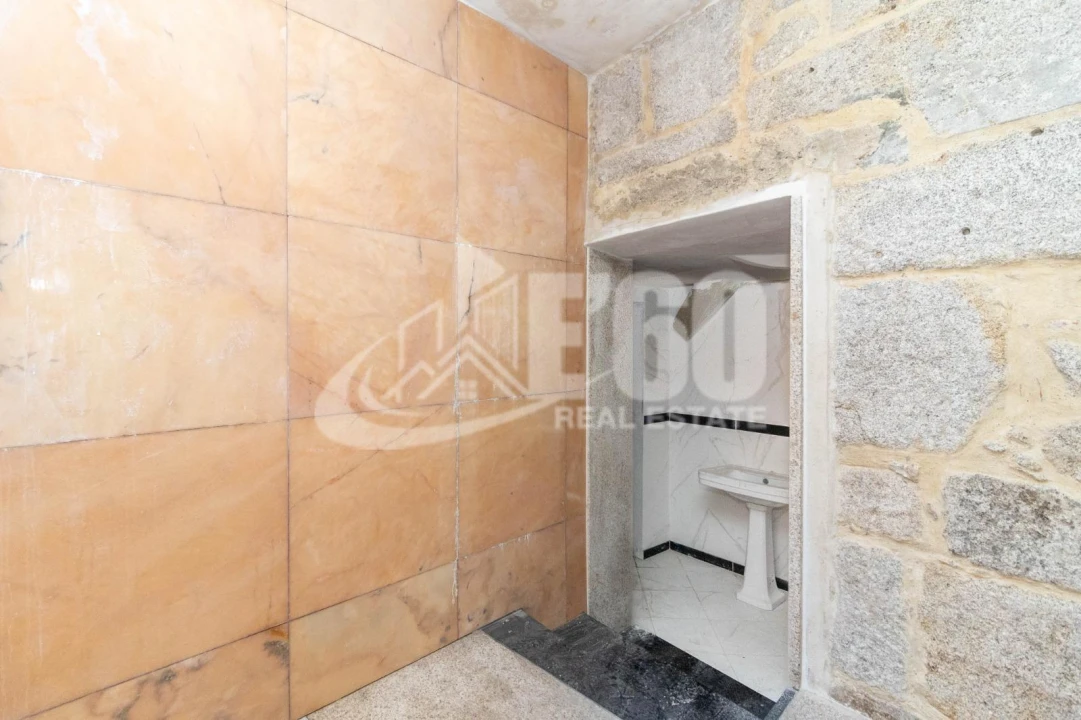 Apartamento T1 para Venda em Arcozelo Foto 17