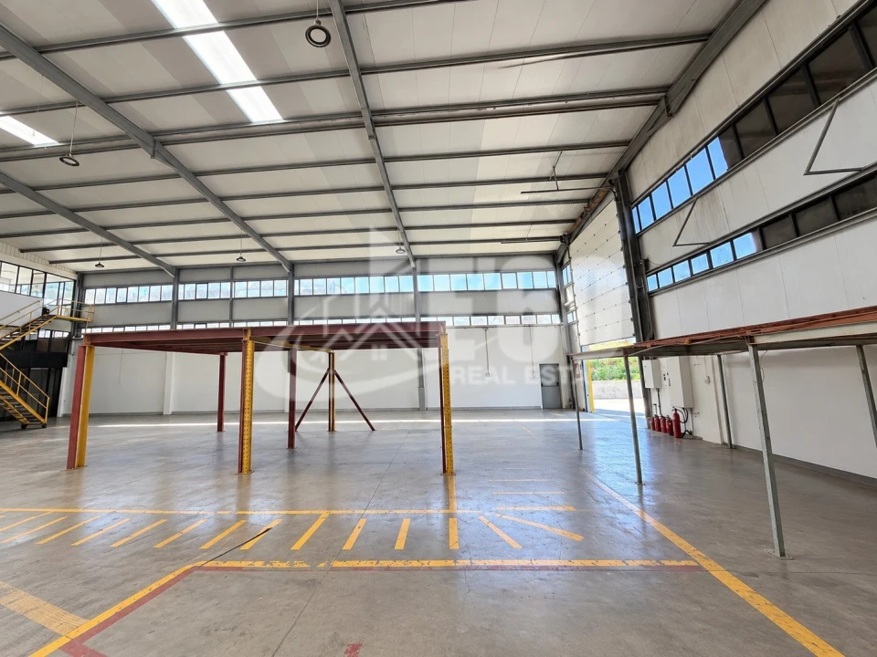 Armazém para Venda em Lourosa Foto 15