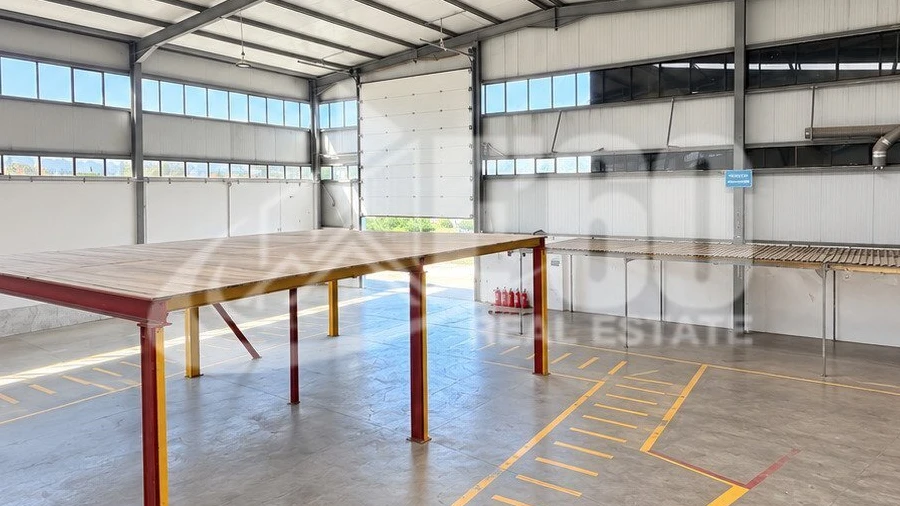 Armazém para Venda em Lourosa