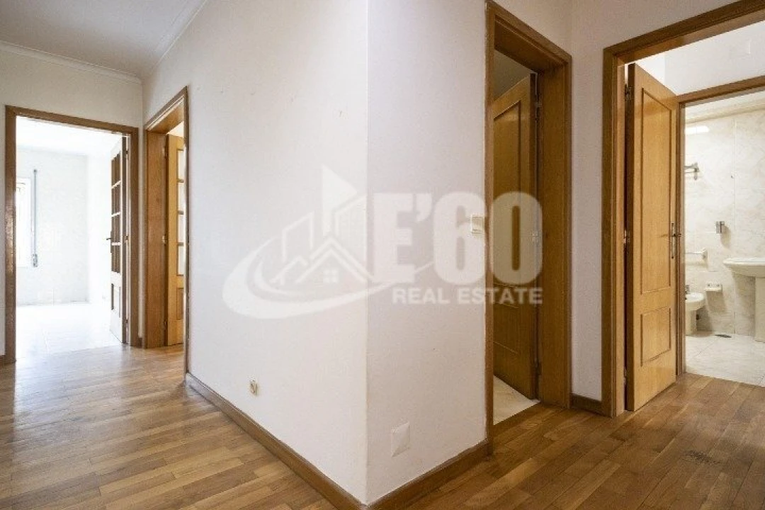 Apartamento T3 para Venda em Espinho Foto 15