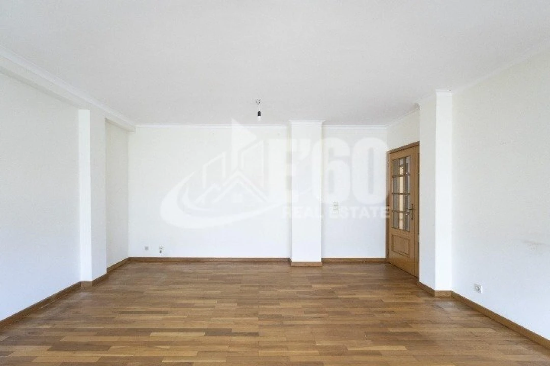Apartamento T3 para Venda em Espinho Foto 3