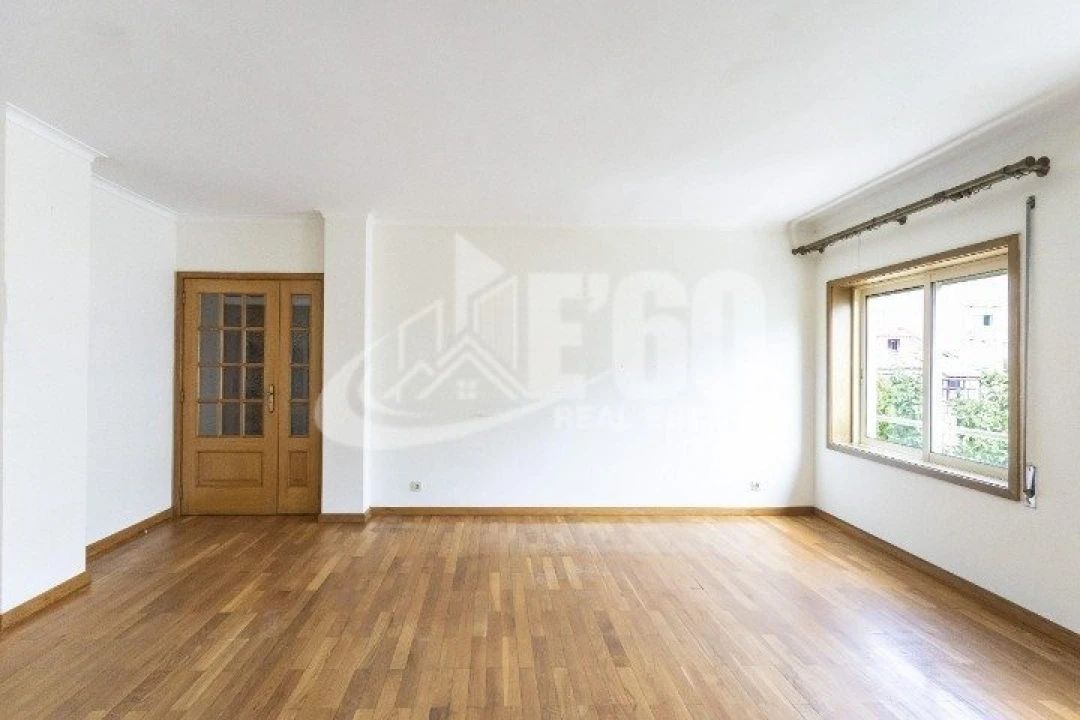 Apartamento T3 para Venda em Espinho Foto 17