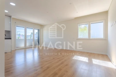 Apartamento T3 para Venda em Gambia-Pontes-Alto da Guerra