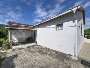 Moradia T2 para Venda em Vilar de Mouros