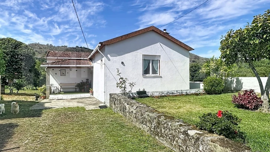 Moradia T2 para Venda em Vilar de Mouros