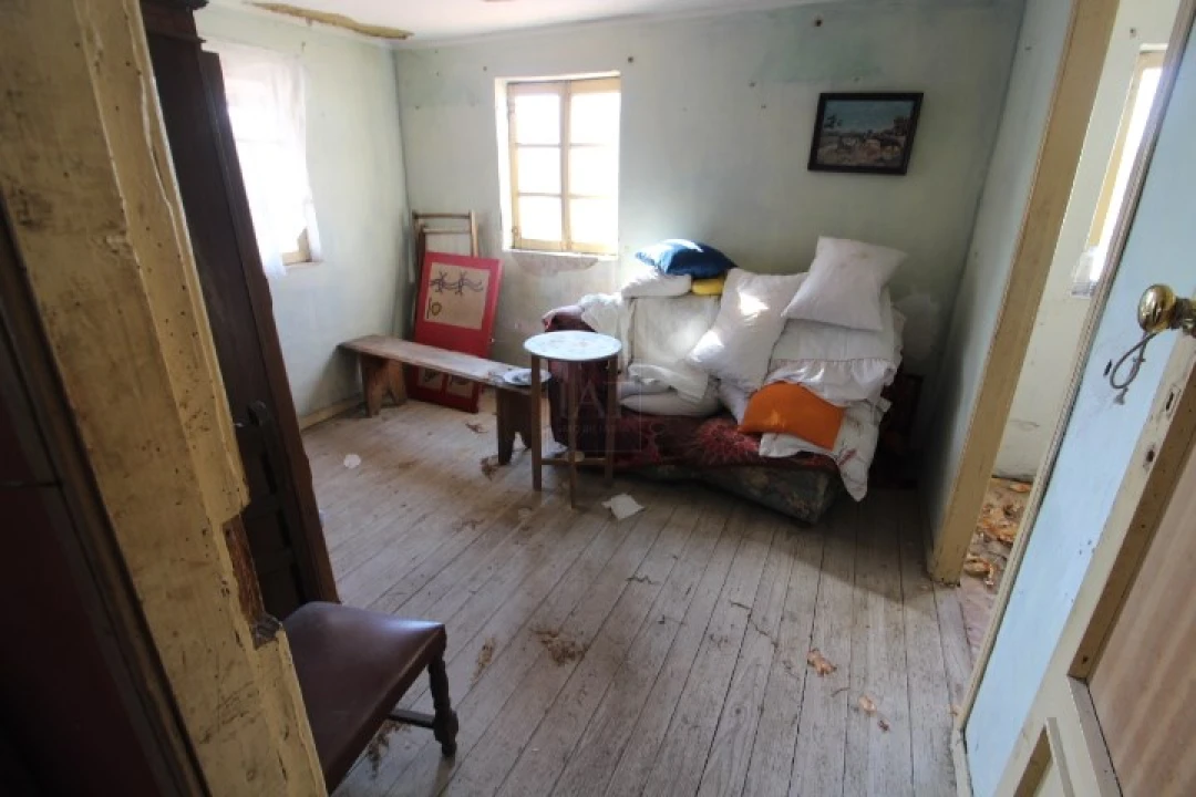 Moradia T2 para Venda em Palmeira de Faro e Curvos Foto 5
