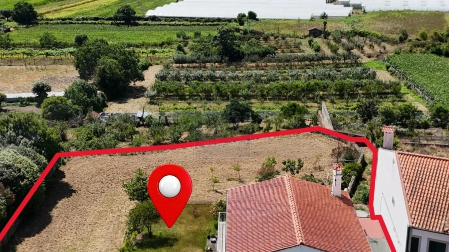Moradia T3 para Venda em Vila Cova e Feitos
