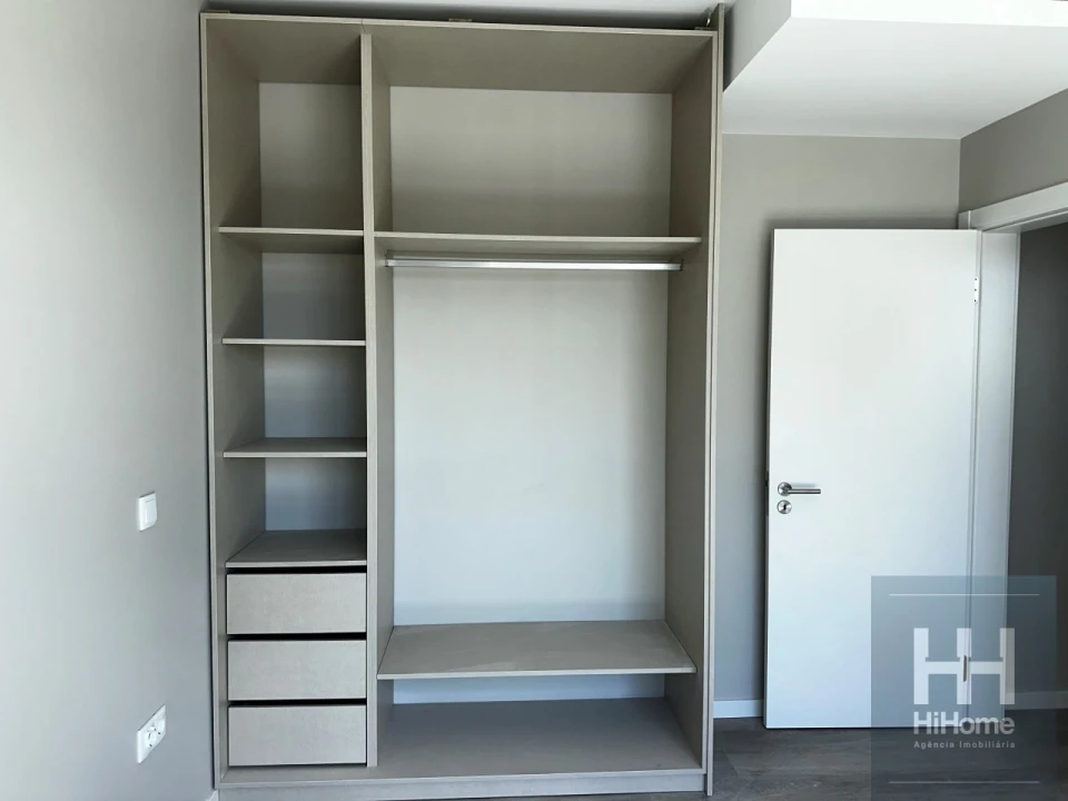Apartamento para Venda em Machico Foto 9