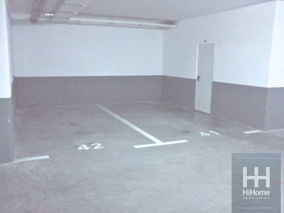 Apartamento T2 para Venda em Caniço Foto 28