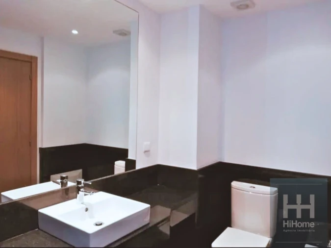 Apartamento T2 para Venda em Caniço Foto 19
