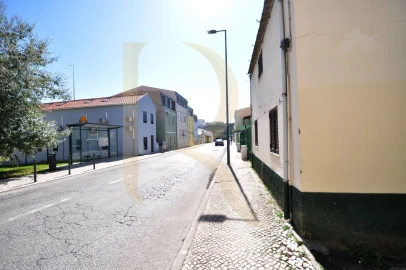 Moradia T2 para Venda em Campolide