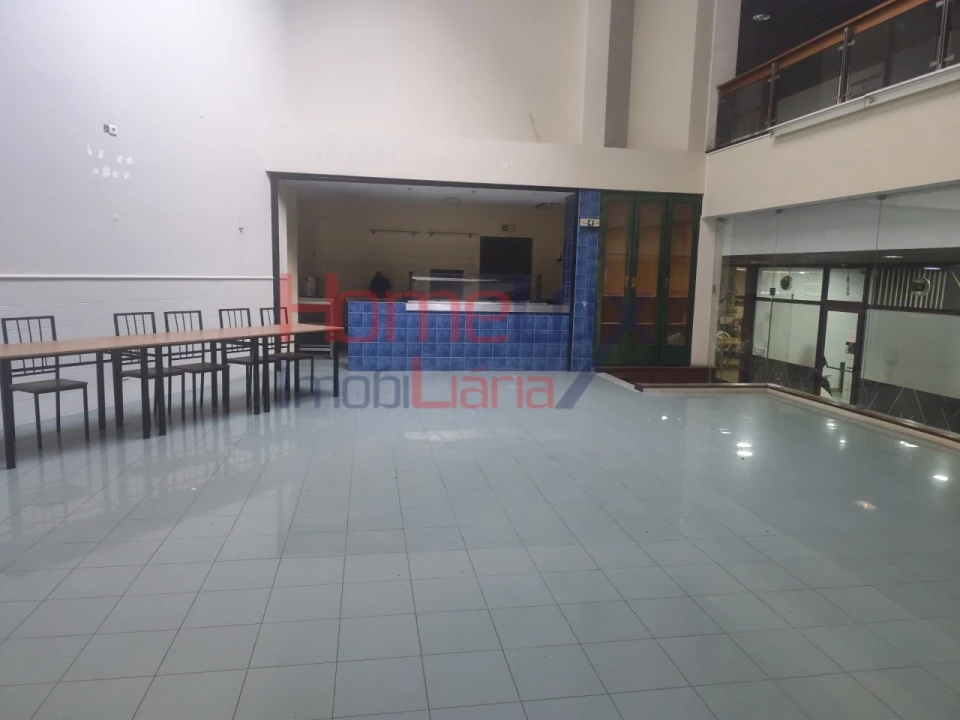 Loja para Arrendamento em O. Azeméis, Riba-Ul, Ul, Macinhata Seixa, Madail Foto 4