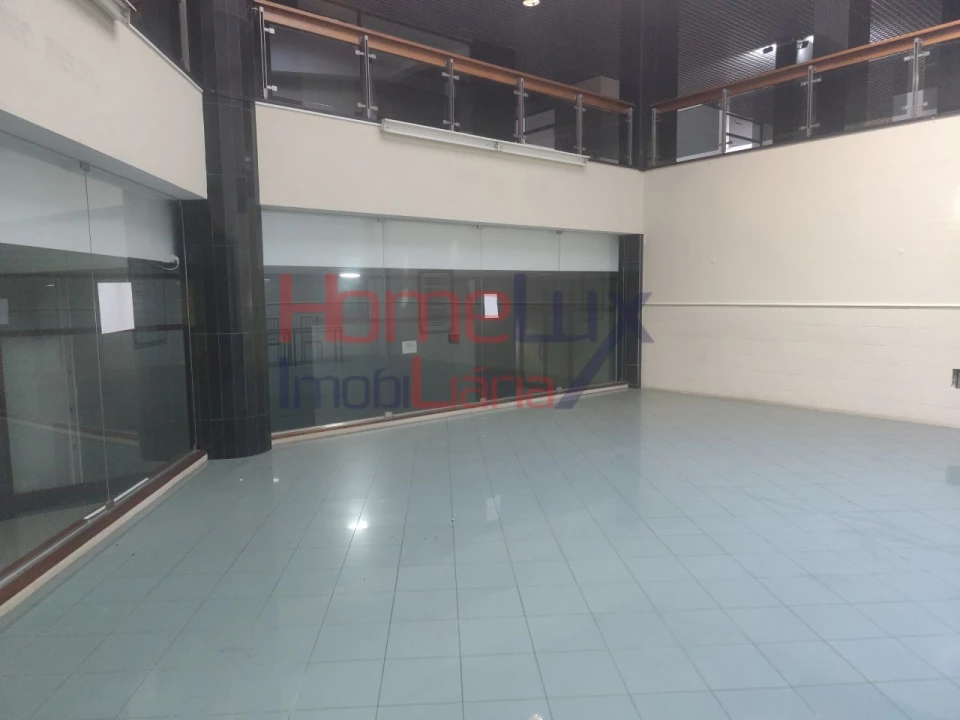 Loja para Arrendamento em O. Azeméis, Riba-Ul, Ul, Macinhata Seixa, Madail Foto 5