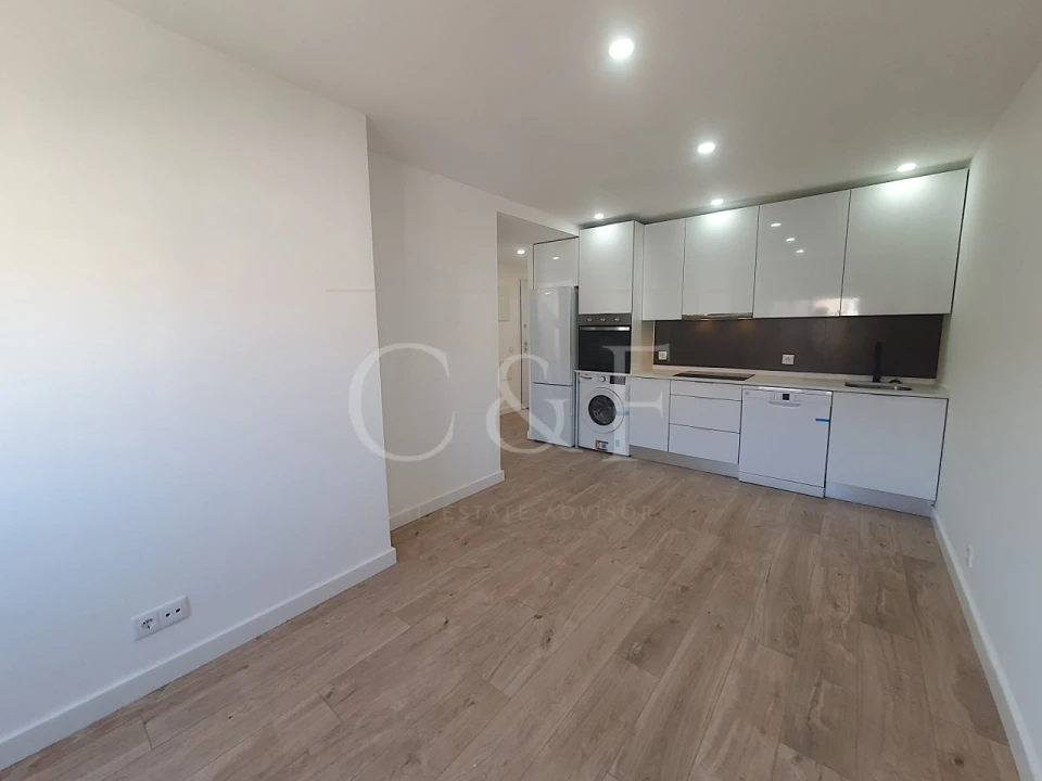 Apartamento T3 para Venda em Odivelas Foto 2