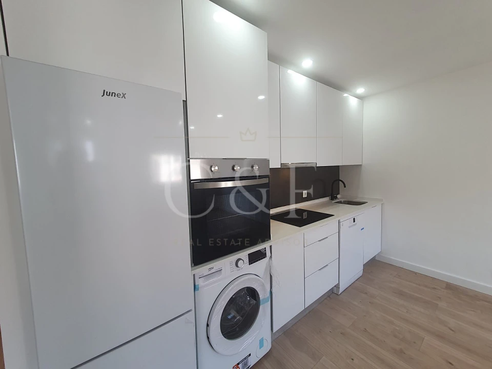 Apartamento T3 para Venda em Odivelas Foto 3