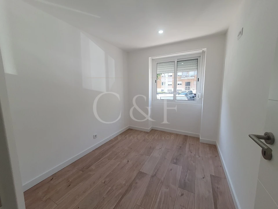 Apartamento T3 para Venda em Odivelas Foto 9